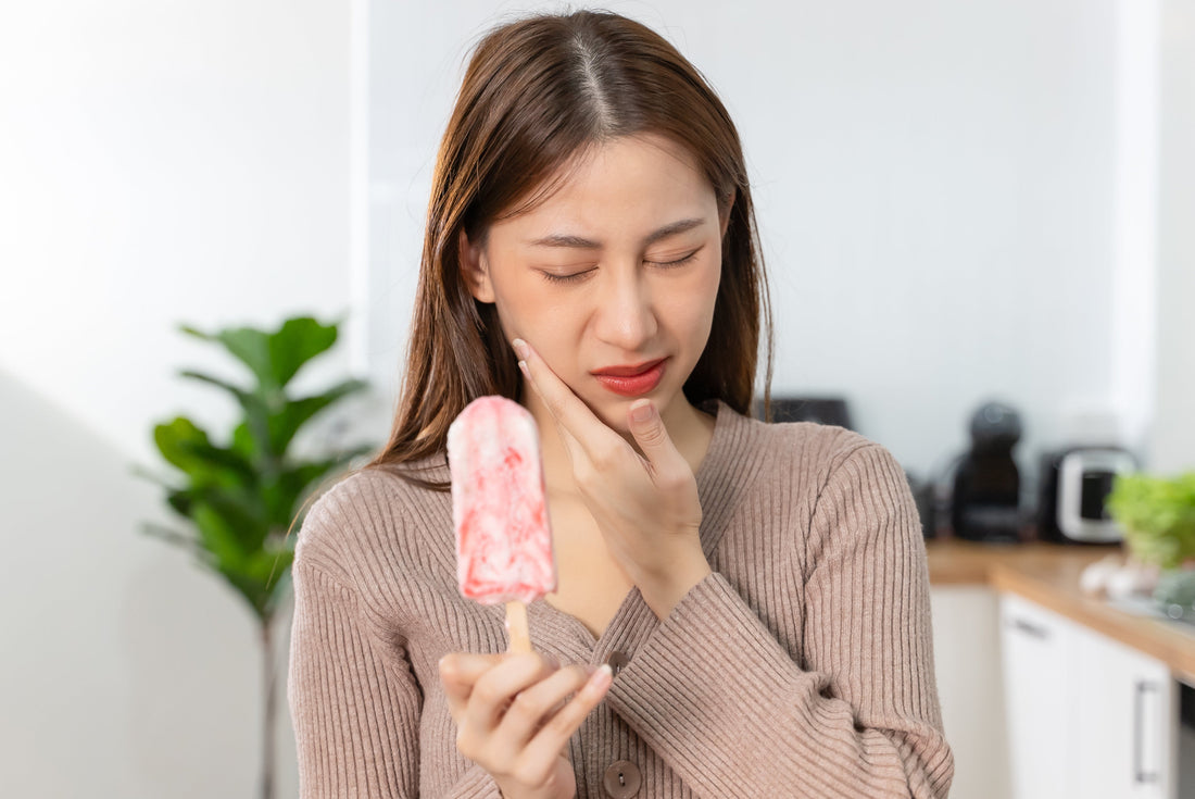 冷たい飲み物で歯がしみる？夏のオーラルケア対策ガイド
